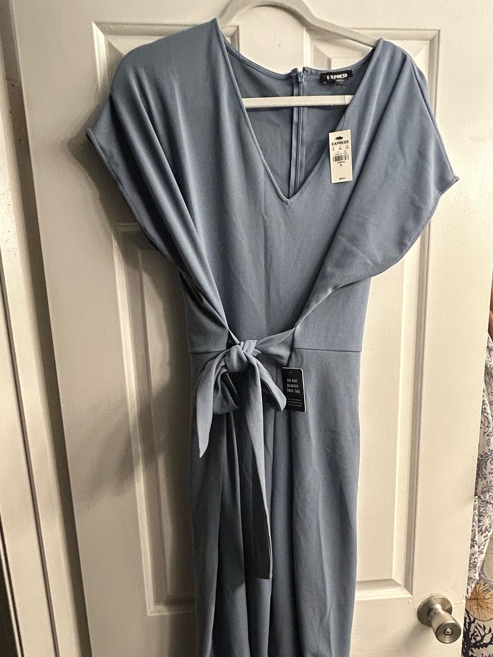 Express Sky/Dusty Blue Tie-Waist V-Neck Jumpsuit NWT XL